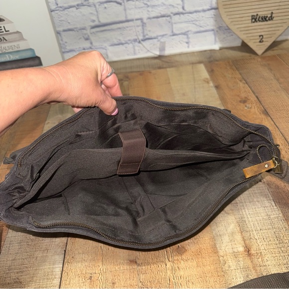 James Avery invitational retired rare hard to find messenger bag - Picture 5 of 16